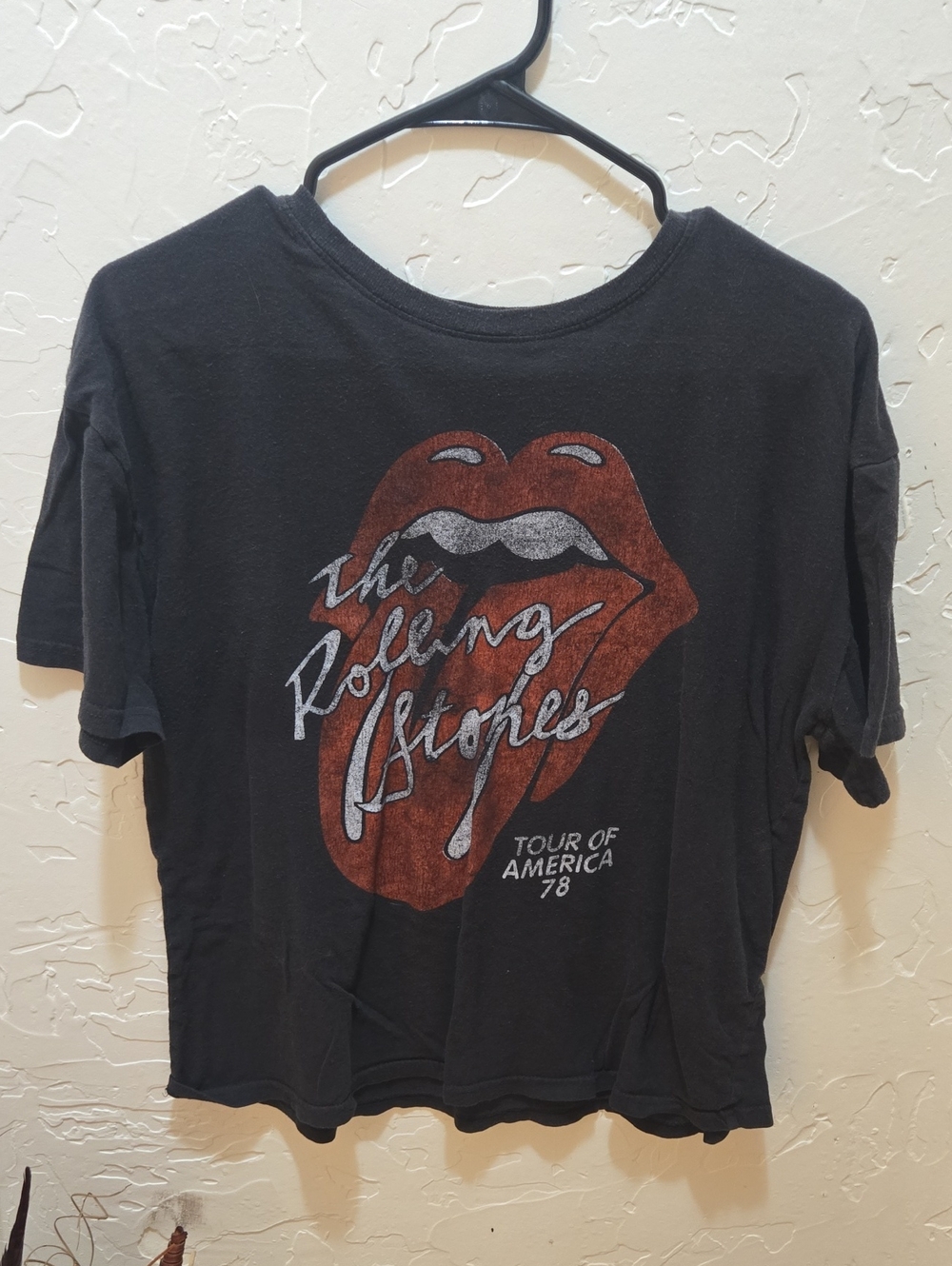 the Rolling Stones Black Tee with Red Tongue Graphic